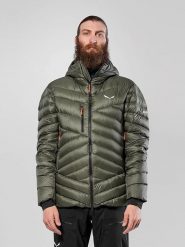 Salewa Kurtka puchowa "Ortles Med 3" w kolorze khaki rozmiar: M. Brązowe kurtki Salewa, na zimę, m, bez wzorów, z puchu, bez kaptura. Za 744.95 zł.