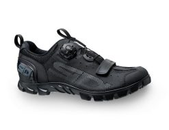Czarne buty górskie SD15. Czarne buty turystyczne SIDI, bez wzorów, bez zapięcia, rowerowe. Za 865.30 zł.