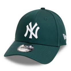 Czapka New York Yankees Ess 9FORTY. Zielone czapki zimowe New Era, bez wzorów. Za 191.50 zł.