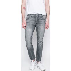 G-Star Raw - Jeansy D-Staq. Jeansy marki G-Star Raw. W wyprzedaży za 379.90 zł.