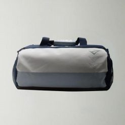 Torba sportowa kompakt niebieska. Niebieskie torby na ramię Legea, bez wzorów, z materiału, na ramię, bez dodatków. Za 92.00 zł.