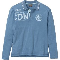 Shirt polo z długim rękawem i plisą guzikową bonprix niebieski dżins z nadrukiem. Bluzki z długim rękawem marki bonprix. Za 54.99 zł.