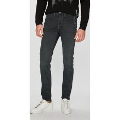 Pepe Jeans - Jeansy. Szare jeansy Pepe Jeans, z obniżonym stanem. W wyprzedaży za 219.90 zł.