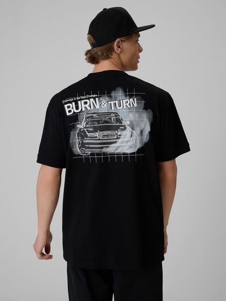 4F T-shirt loose z nadrukiem uniseks 4F | Drift Masters - czarny M. Czarne t-shirty 4F, bez wzorów, z bawełny, bez ramiączek. Za 119.99 zł.
