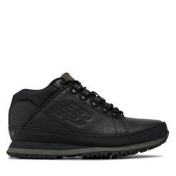 Trzewiki New Balance. Czarne botki sznurowane New Balance, bez wzorów, bez obcasa, bez zapięcia. Za 399.99 zł.