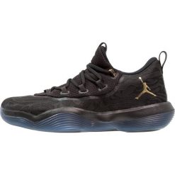 Jordan LUNAR SUPER.FLY LOW Obuwie do koszykówki black/metallic gold. Buty treningowe marki Jordan. Za 589.00 zł.