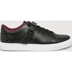 Guess Jeans - Półbuty. Czarne eleganckie półbuty Guess Jeans, z aplikacjami, z gumy, z okrągłym noskiem, bez obcasa, na obcasie, bez zapięcia. W wyprzedaży za 299.90 zł.