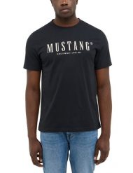 Męski T-Shirt Mustang Style Austin Jet Black 1016853 4188. Czarne t-shirty Mustang, m, bez wzorów, bez kołnierzyka, bez ramiączek. Za 79.99 zł.
