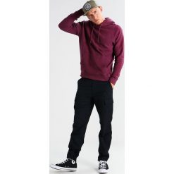 Obey Clothing PROSPECT Bluza z kapturem eggplant. Bluzy z kapturem marki Obey Clothing, m, z bawełny, z kapturem. W wyprzedaży za 254.25 zł.