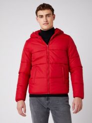 WRANGLER THE PUFFER MĘSKA KURTKA ZIMOWA RED W4D6WRX47 112141357. Czerwone kurtki Wrangler, na zimę, m, bez wzorów, bez kaptura. Za 299.99 zł.