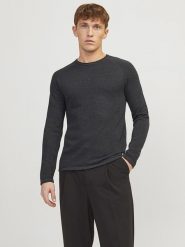 Jack & Jones Sweter "Hill" w kolorze antracytowym rozmiar: M. Czarne swetry nierozpinane Jack & Jones, m, bez wzorów, bez kołnierzyka, bez ramiączek. Za 127.65 zł.