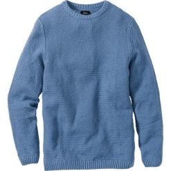 Sweter Regular Fit bonprix niebieski dżins. Swetry nierozpinane marki bonprix. Za 59.99 zł.