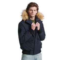 Kurtka z kapturem Superdry Everest. Niebieskie kurtki Superdry, s, z aplikacjami, z elastanu, z kapturem. Za 807.75 zł.