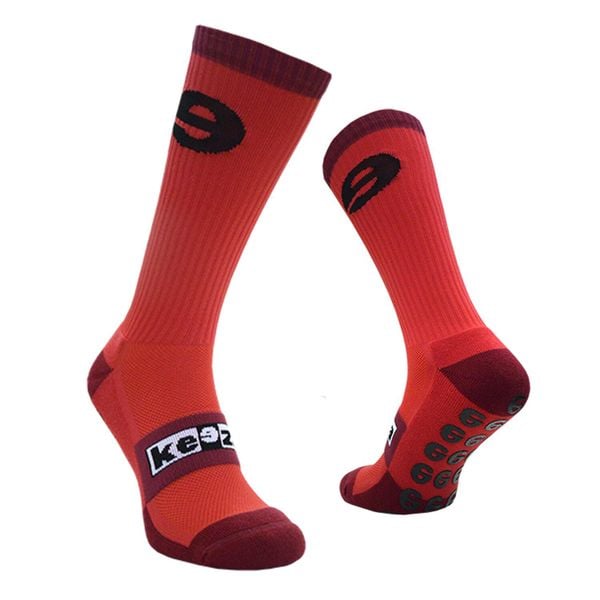 Skarpety antypoślizgowe KEEZA 2.0. Czerwone skarpety KEEZA, bez wzorów. Za 41.00 zł.