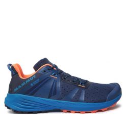 Trekkingi Mammut. Niebieskie buty trekkingowe Mammut, bez wzorów, bez zapięcia. Za 579.99 zł.