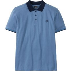 Shirt polo Regular Fit bonprix niebieski dżins. Niebieskie koszulki polo marki bonprix, z haftami, polo. Za 37.99 zł.