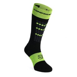 Skarpety narciarskie Compressport Alpine Ski Full Socks. Czarne skarpety Compressport, bez wzorów. Za 177.99 zł.