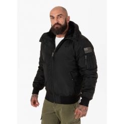 Kurtka zimowa męska Pitbull z kapturem Harvest. Czarne kurtki PITBULL, na zimę, m, bez wzorów, z kapturem. Za 499.00 zł.