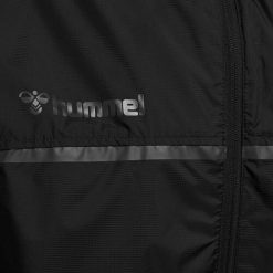 Kurtka Hummel hmlAUTHENTIC Pro. Brązowe kurtki Hummel, na jesień, m, bez wzorów, bez kaptura. W wyprzedaży za 355.60 zł.