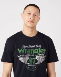 MESKA KOSZULKA WRANGLER AMERICANA TEE BLACK 112320782. Czarne t-shirty Wrangler, l, bez wzorów, bez kołnierzyka, bez ramiączek. Za 79.99 zł.