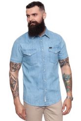 KOSZULA MĘSKA KRÓTKI RĘKAW LEE WESTERN SHIRT BLUE BOOK L640MYCI. Niebieskie koszule Lee, l, bez wzorów, z jeansu, bez kołnierzyka, bez ramiączek. Za 129.99 zł.