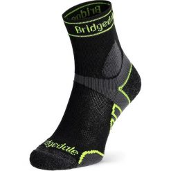 Skarpety biegowe Bridgedale Ultra Lt T2 Merino Sport 3/4 Crew. Czarne skarpetki sportowe Bridgedale, bez wzorów. Za 85.51 zł.
