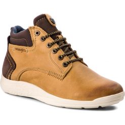 Trzewiki WRANGLER - Moose Mid WM182150 Camel 71. Botki sznurowane marki Wrangler. W wyprzedaży za 269.00 zł.