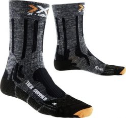 Skarpety sportowe X-Socks Trekking Summer. Czarne skarpetki sportowe X-Socks, bez wzorów, z materiału. Za 44.49 zł.