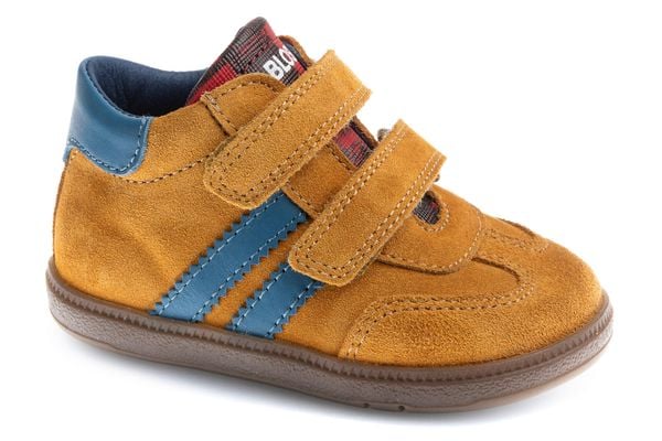 Tenisówki Pablosky Model 047298p Kolor żółty. Brązowe trampki PABLOSKY, bez wzorów, bez zapięcia. Za 314.30 zł.