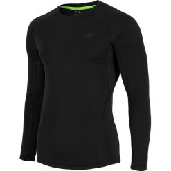 Longsleeve treningowy męski TSMLF001 - głęboka czerń. Czarne bluzki z długim rękawem 4F, m, bez wzorów, z dzianiny, bez kołnierzyka, bez ramiączek. W wyprzedaży za 69.99 zł.