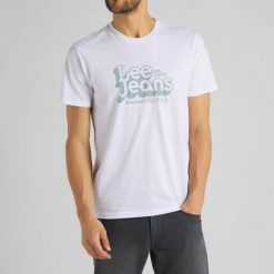 LEE SS 70S LOGO TEE MĘSKI T-SHIRT WHITE L62NFQ12 112114725. Białe t-shirty Lee, l, bez wzorów, bez kołnierzyka, bez ramiączek. Za 69.99 zł.