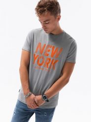 T-shirt męski z nadrukiem - szary V-24A. Szare t-shirty Ombre Clothing, m, bez wzorów, z bawełny, bez kołnierzyka, bez ramiączek. W wyprzedaży za 29.99 zł.