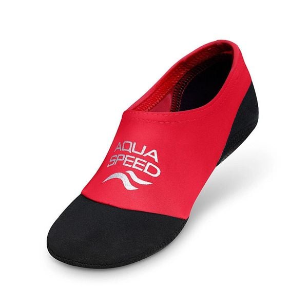 Skarpetki do pływania na basen Aqua Speed Neo. Czarne skarpety Aqua-Speed, bez wzorów. Za 35.90 zł.