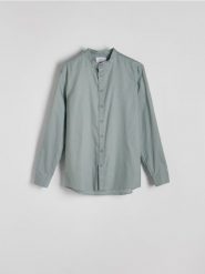 Koszula regular fit ze stójką - miętowy. Zielone koszule Reserved, l, bez wzorów, z bawełny, bez kołnierzyka, bez ramiączek. W wyprzedaży za 39.99 zł.
