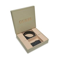 Zestaw etui na karty i pasek Guess. Czarne paski Guess, z aplikacjami. Za 199.99 zł.