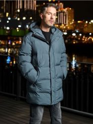 Pikowana kurtka z kapturem - szary. Szare kurtki Sinsay, l, bez wzorów, z kapturem. Za 199.99 zł.