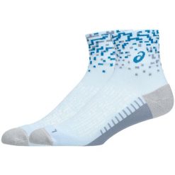 Skarpetki sportowe dla dorosłych Performance Run Quarter Sock. Niebieskie skarpetki sportowe ASICS, bez wzorów, z nylonu. Za 69.99 zł.