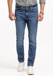 MUSTANG VEGAS SLIM MĘSKIE SPODNIE JEANSOWE JEANSY DŻINSY DENIM BLUE 1015350 5000 682, W35 L30. Niebieskie spodnie materiałowe Mustang, na co dzień, l, bez wzorów, z bawełny, klasyczne, długie. Za 249.99 zł.
