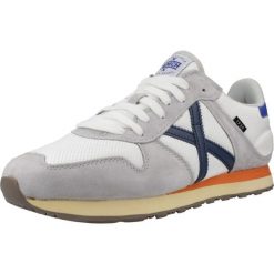 Buty MUNICH MASSANA CLASSIC MAN 600 Biały. Białe buty trekkingowe munich, bez wzorów, ze skóry, bez zapięcia. Za 469.99 zł.