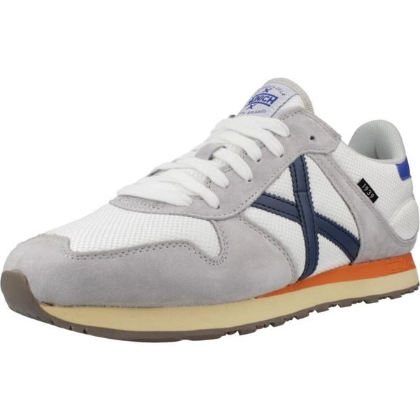 Buty MUNICH MASSANA CLASSIC MAN 600 Biały. Białe buty trekkingowe munich, bez wzorów, ze skóry, bez zapięcia, trekkingowe. Za 470.99 zł.