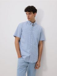 Koszula regular fit w kratę - jasnoniebieski. Niebieskie koszule Reserved, l, bez wzorów, z bawełny, bez kołnierzyka, bez ramiączek. Za 119.99 zł.