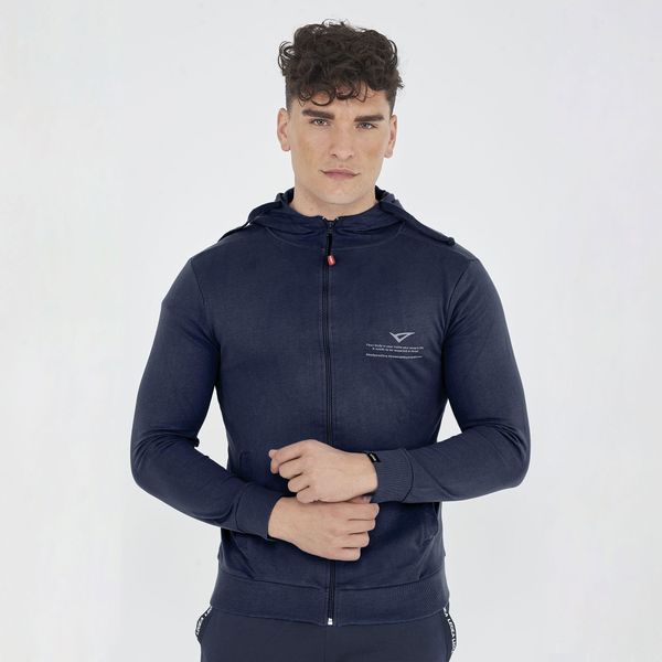 Lekka bluza z kapturem RAYA oversize niebieska. Niebieskie bluzy z kapturem Legea, xl, bez wzorów, z bawełny, z kapturem. Za 116.00 zł.
