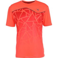 Diadora Koszulka sportowa light orange fluo. T-shirty sportowe marki Diadora. Za 149.00 zł.