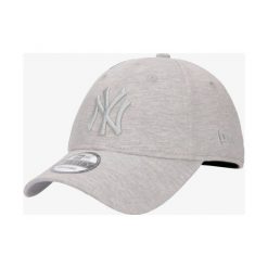New Era Czapka Jersey Essential 9Forty Nyy Grey New York Yan , szary, rozmiar ONE-SIZE. Szare czapki z daszkiem New Era, bez wzorów, z bawełny. W wyprzedaży za 59.99 zł.