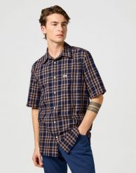 MESKA KOSZULA WRANGLER SS 1 PKT SHIRT RAW UMBER INDIGO 112362734. Niebieskie koszule Wrangler, xl, bez wzorów, bez kołnierzyka, bez ramiączek. Za 149.99 zł.
