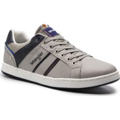 Sneakersy WRANGLER - Marshall Paso WM91041A Lt.Grey 054. Buty sportowe casual Wrangler. W wyprzedaży za 169.00 zł.