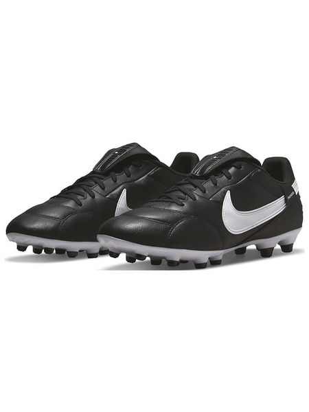 Nike Sportswear Korki "Premier III FG" w kolorze czarno-białym rozmiar: 40. Białe buty treningowe Nike Sportswear, bez wzorów, z materiału. Za 328.65 zł.