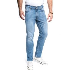 MUSTANG Washington 1011343 5000 202. Niebieskie spodnie materiałowe Mustang, na co dzień, l, bez wzorów, z denimu, klasyczne. Za 209.99 zł.
