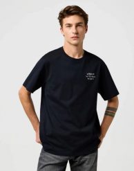 MESKA KOSZULKA WRANGLER EMBROIDERY TEE BLACK 112371489. Czarne t-shirty Wrangler, xl, bez wzorów, bez kołnierzyka, bez ramiączek. Za 79.99 zł.