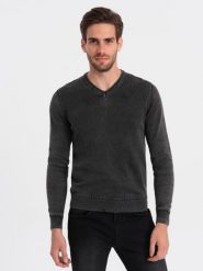 Washowany sweter męski z dekoltem w serek - czarny V1 OM-SWOS-0108 - XXL. Czarne swetry nierozpinane Ombre Clothing, l, bez wzorów, z bawełny, bez kołnierzyka, bez ramiączek. W wyprzedaży za 59.99 zł.
